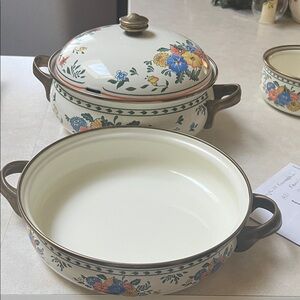 Floral Ceramic Cookware Set with Lid